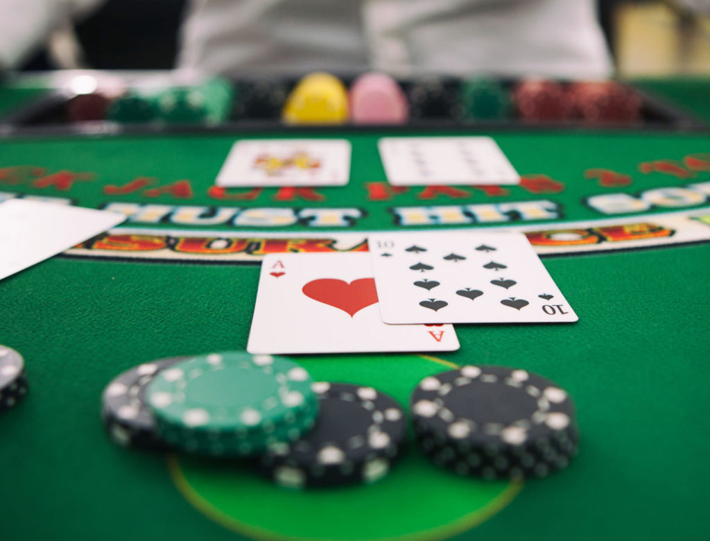Selecting Suitable Game Versions In Online Blackjack For Better Play